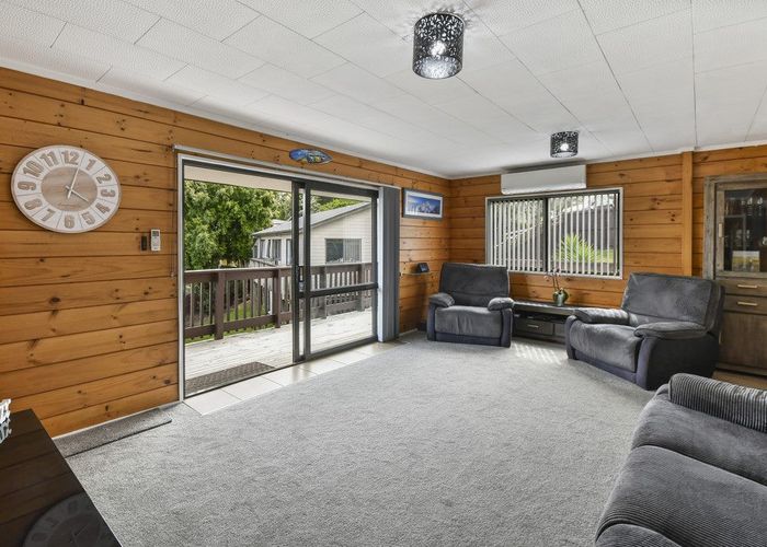  at 18 Flamingo Court, Goodwood Heights, Auckland