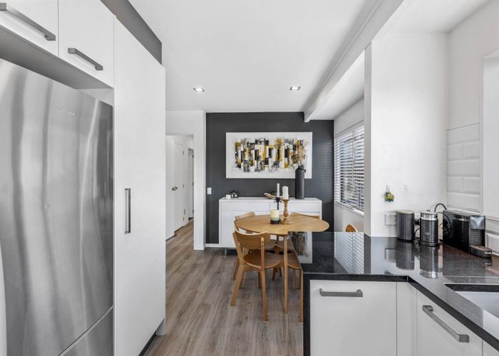  at 1/17 Glamorgan Drive, Torbay, North Shore City, Auckland
