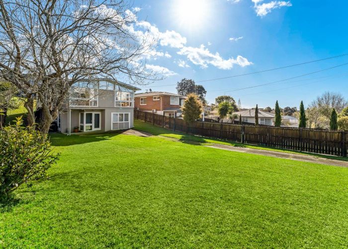  at 14 Mason Street, New Lynn, Auckland