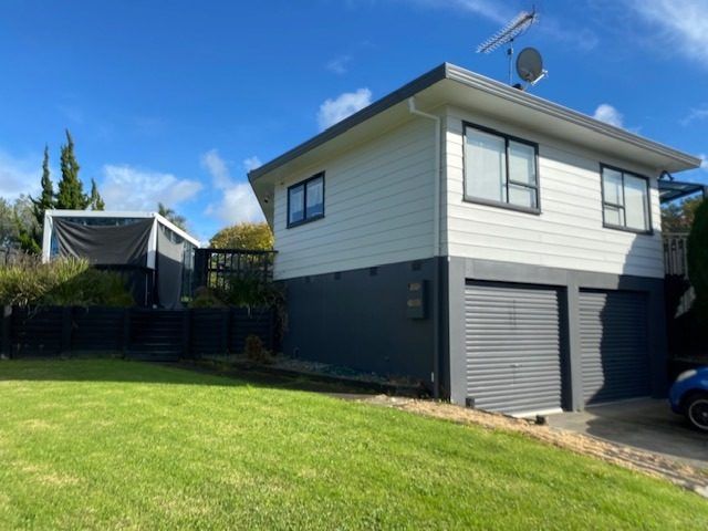  at 38 Gosford Drive, Botany Downs, Manukau City, Auckland