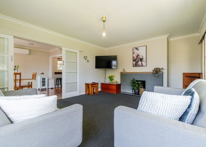  at 52 College Street, Awapuni, Palmerston North, Manawatu / Whanganui