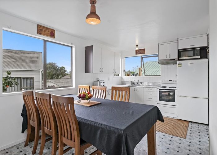  at 95 Hyperion Drive, Randwick Park, Auckland