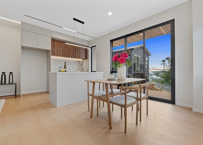  at 1/36 William Souter Street, Forrest Hill, North Shore City, Auckland