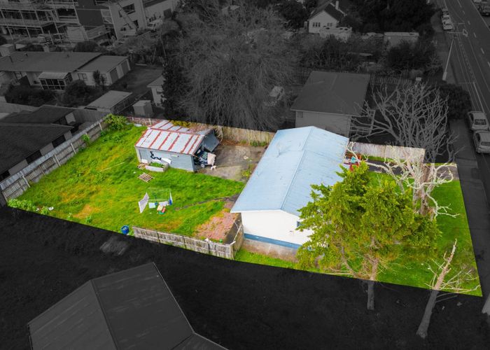  at 43 Rathgar Road, Henderson, Waitakere City, Auckland