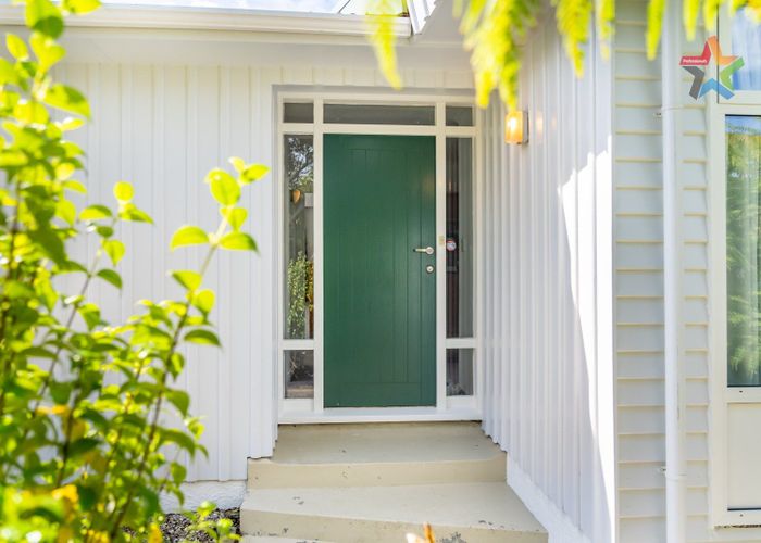  at 35 Harbour View Road, Harbour View, Lower Hutt