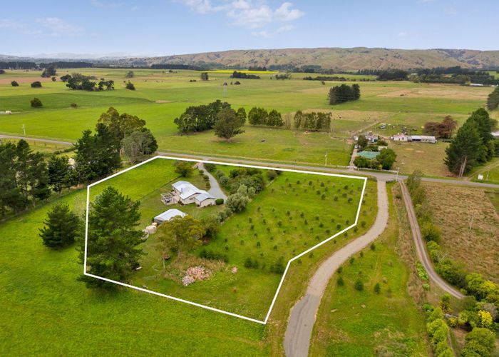  at 122 Cross Line, Greytown, South Wairarapa, Wellington