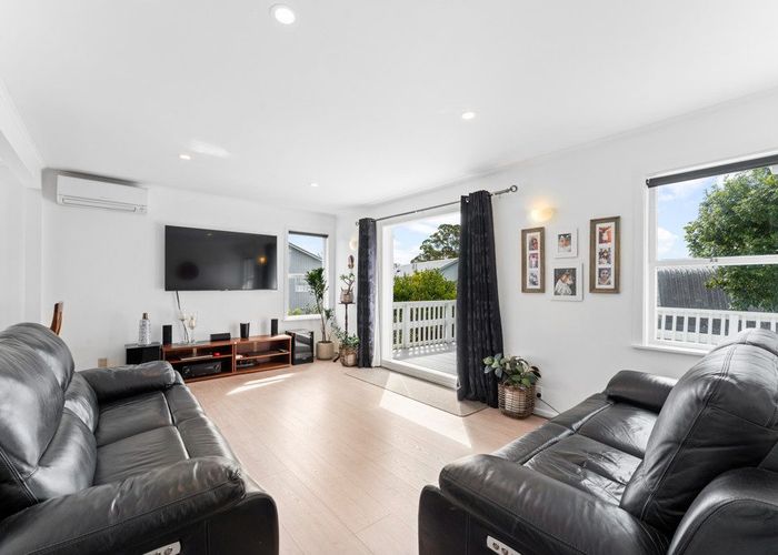  at 1/15 Lendic Avenue, Henderson, Auckland