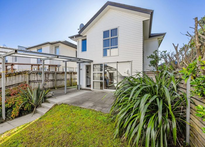  at 13 Phar Lap Crescent, Takanini, Papakura, Auckland