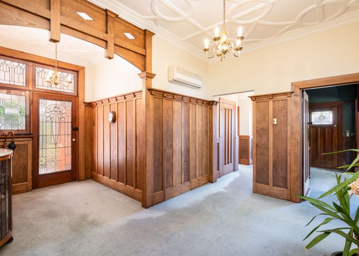 at 38 Elm Row, Dunedin Central, Dunedin