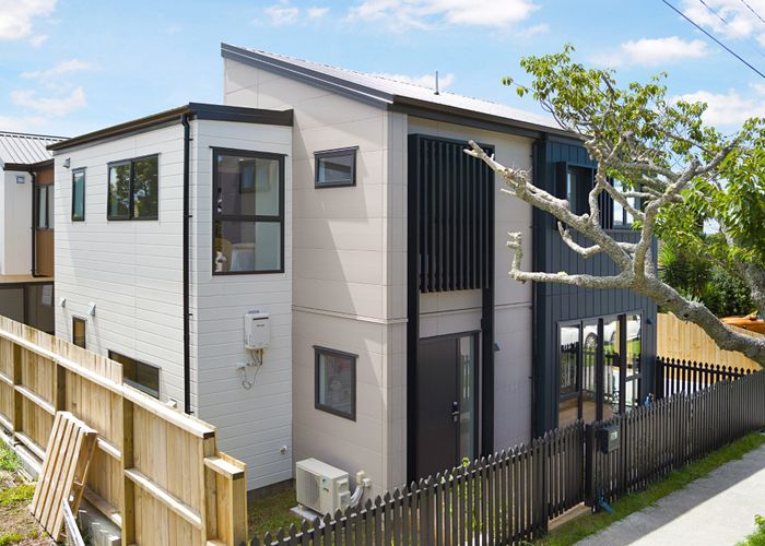  at 11A & 11B Cadman Avenue, Greenlane, Auckland City, Auckland