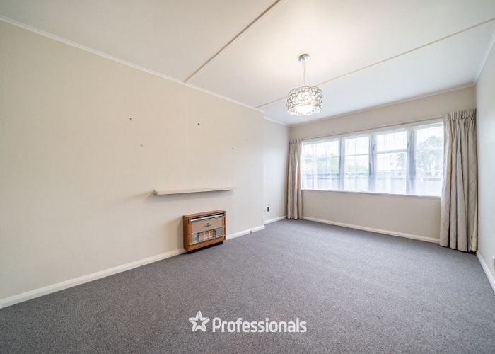  at 161 Whites Line East, Waiwhetu, Lower Hutt, Wellington