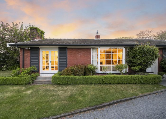  at 37 Sevenoaks Drive, Bryndwr, Christchurch