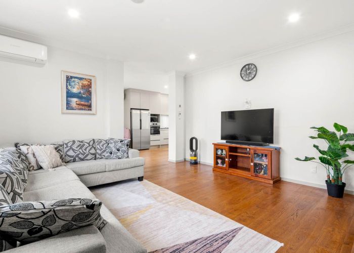  at 30 Graham Collins Drive, Windsor Park, North Shore City, Auckland