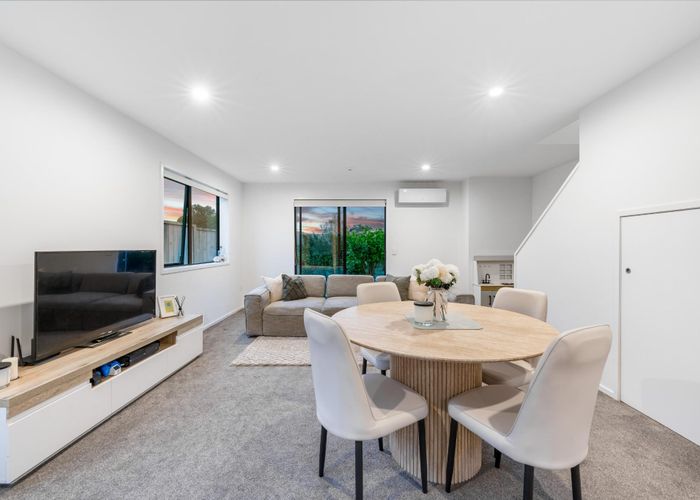  at 52f Vodanovich Road, Te Atatu South, Waitakere City, Auckland