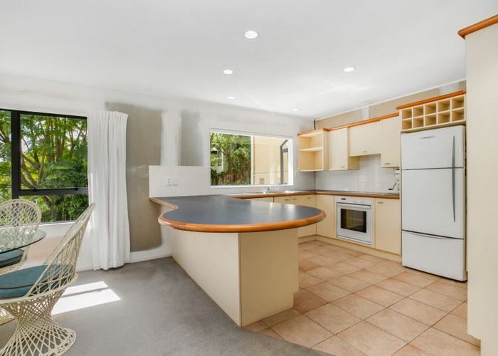  at 8 Carnmore Place, Torbay, Auckland