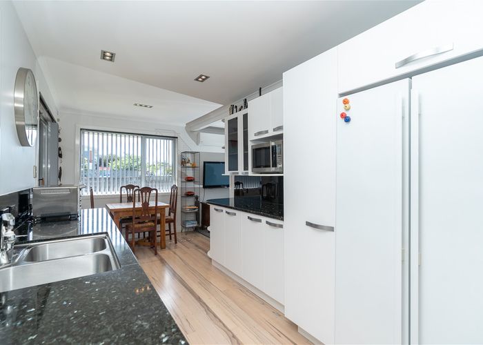  at 2 Partington Place, Beerescourt, Hamilton
