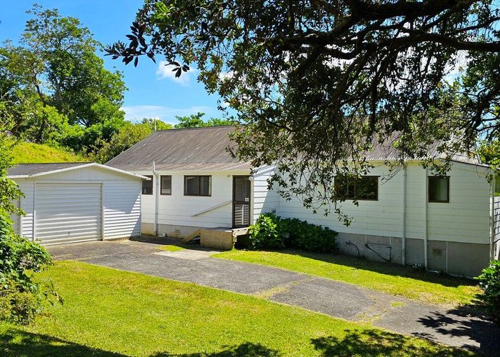  at 33 Clendon Esplanade, Rawene, Far North, Northland