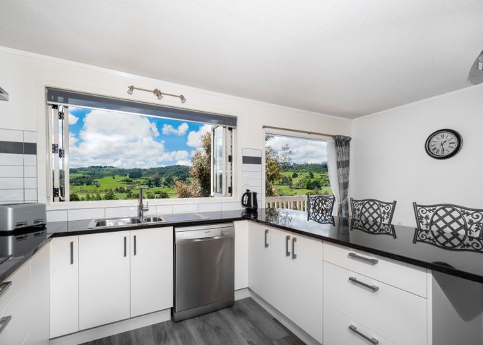  at 1616 State Highway 16, Helensville, Helensville