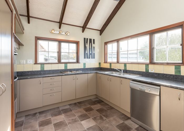  at 14 Lanark Crescent, Tamatea, Napier