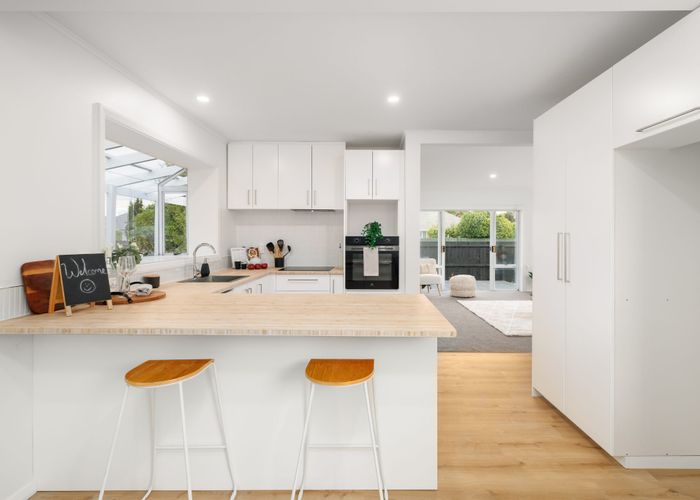  at 84 Glenfield Crescent, Mairehau, Christchurch City, Canterbury