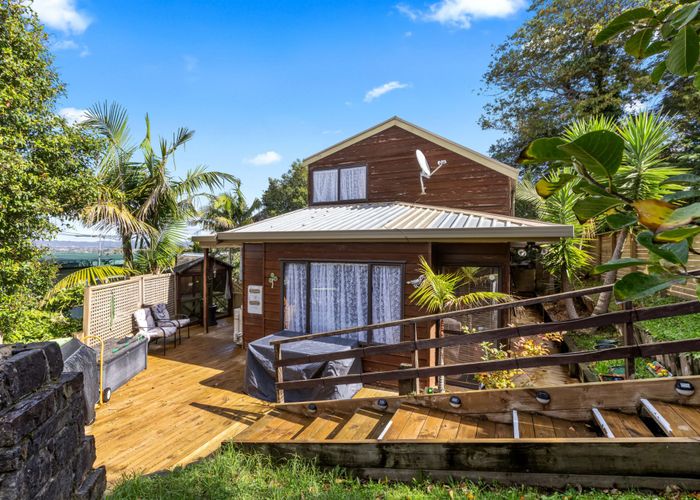  at 86A Waimumu Road, Massey, Waitakere City, Auckland