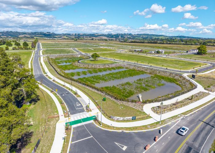  at 2/62-80 Papakura-Clevedon Road , Clevedon, Manukau City, Auckland
