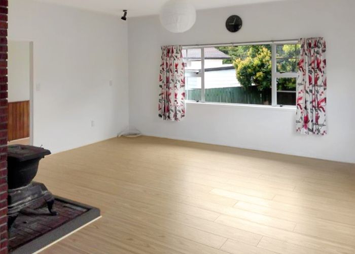  at 25 Fitzherbert Avenue, West Harbour, Waitakere City, Auckland
