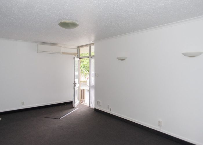  at 2/77 Manor Place, City Centre, Dunedin, Otago
