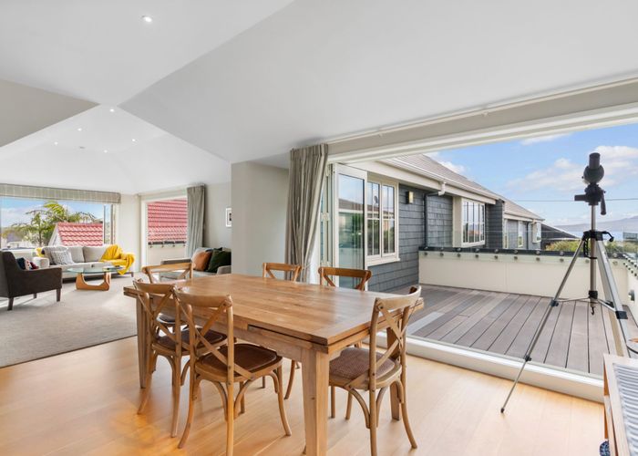  at 2/33 Ronaki Road, Mission Bay, Auckland City, Auckland