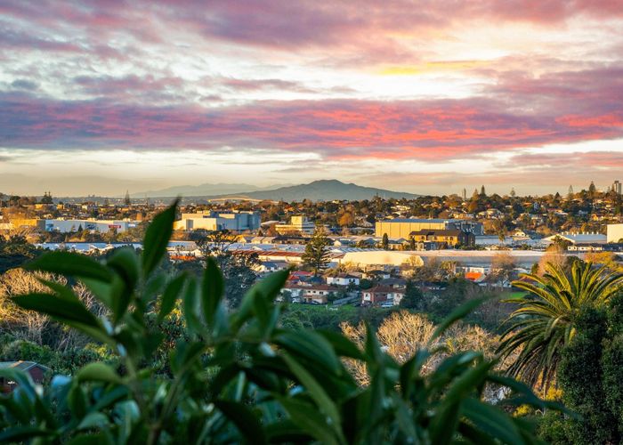  at 78 San Valentino Drive, Henderson, Waitakere City, Auckland