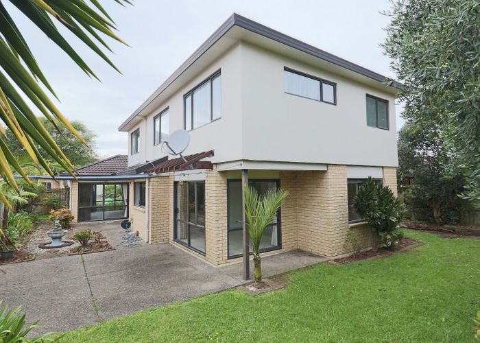  at 15 Erne Crescent, East Tamaki, Manukau City, Auckland