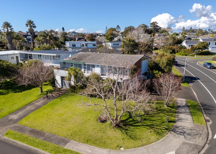  at 53 The Boulevard, Sunnyhills, Manukau City, Auckland
