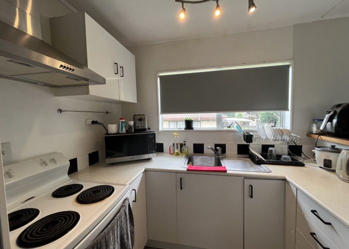 at 2/41 Great South Road, Papakura, Papakura, Auckland