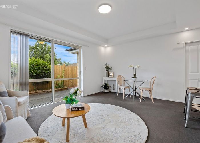  at 4/292 Halswell Road, Halswell, Christchurch City, Canterbury