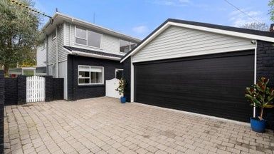  at 18A Burma Road, Khandallah, Wellington