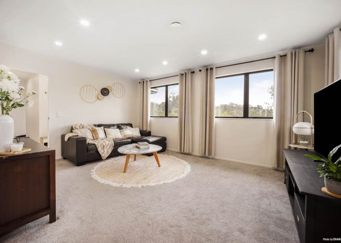  at 24 Leo Street, Glen Eden, Waitakere City, Auckland