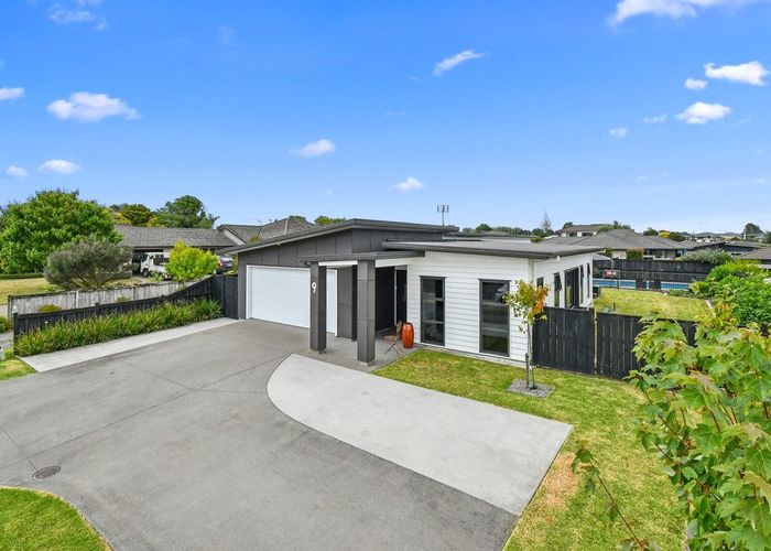  at 9 Searle Drive, Patumahoe
