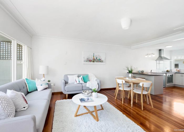  at 2/18 King Edward Avenue, Epsom, Auckland