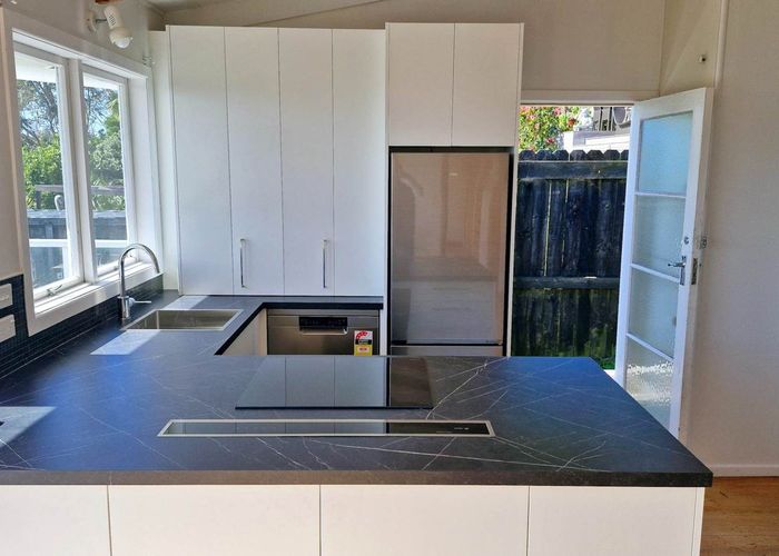  at 10 Joydon Place, Stanmore Bay, Whangaparaoa