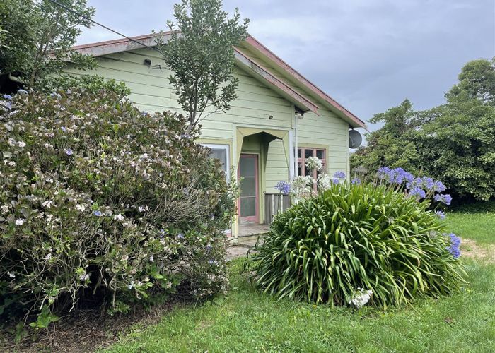 at 127 Kakaramea Road, Patea