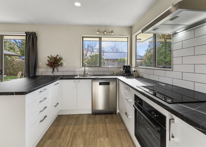  at 16 Appaloosa Avenue, Richmond, Richmond