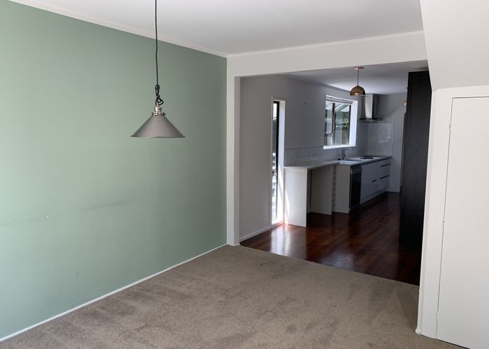  at 1/15 Fairfax Avenue, Northcote, Auckland