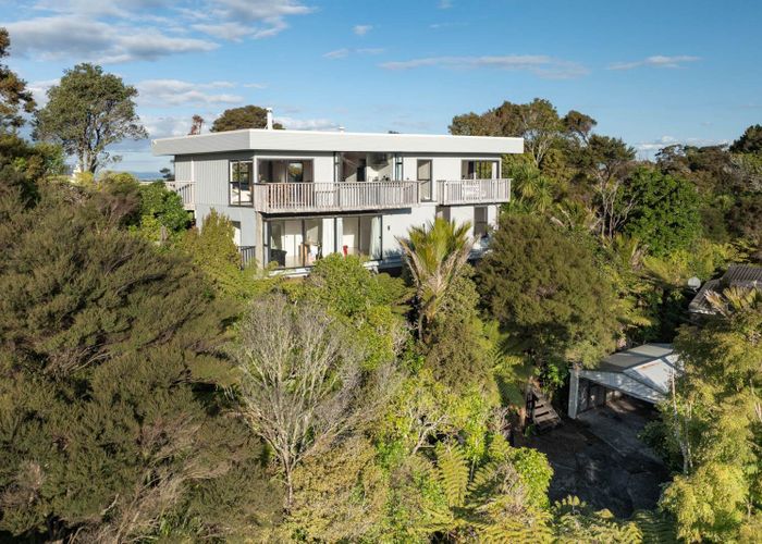  at 12 Victory Road, Laingholm, Waitakere City, Auckland