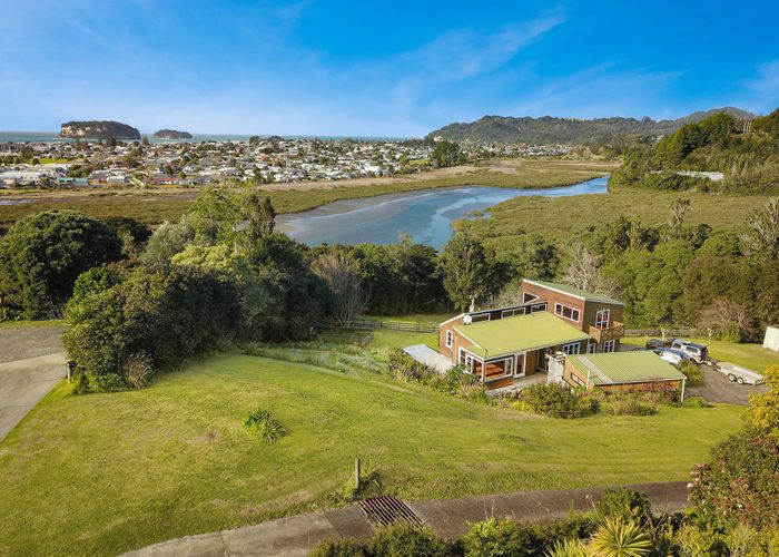Free property data for 30 Brenton Place, Whangamata homes.co.nz