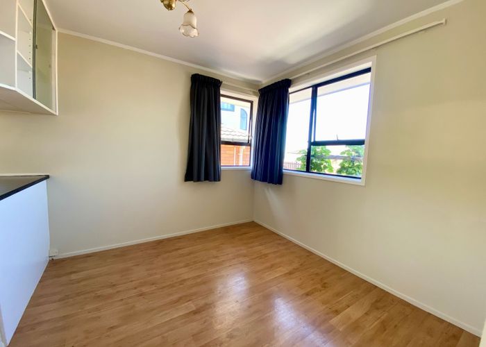  at 15 Foyle Place, Glendene, Waitakere City, Auckland