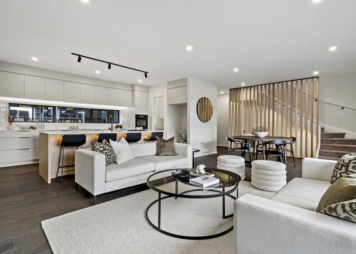  at 8  Stockade View Lane, Howick, Manukau City, Auckland