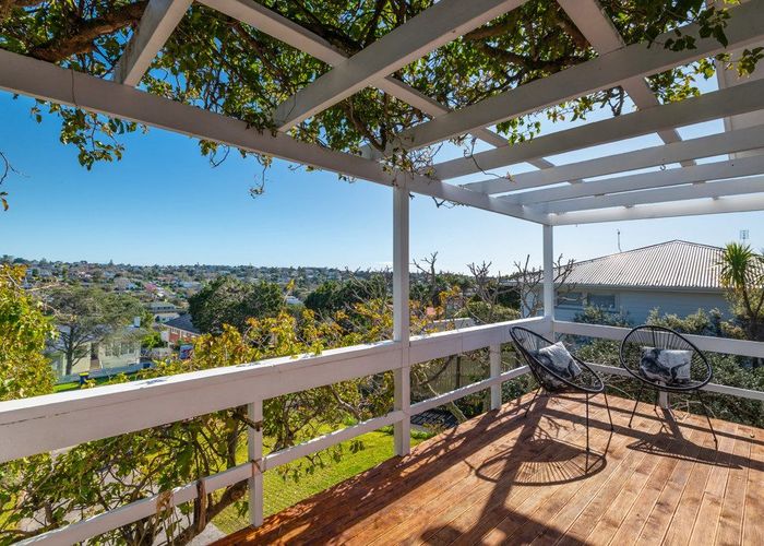  at 46 Alton Avenue, Hillcrest, North Shore City, Auckland