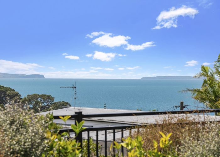  at 42 Park Rise, Campbells Bay, North Shore City, Auckland