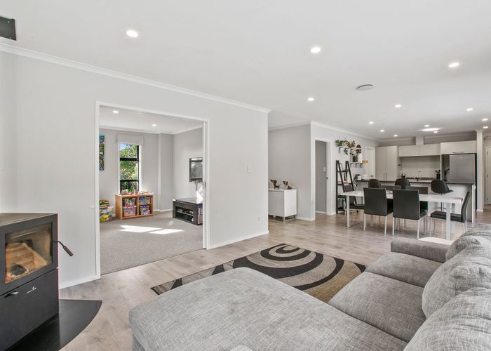  at 1185F South Road, Oakura