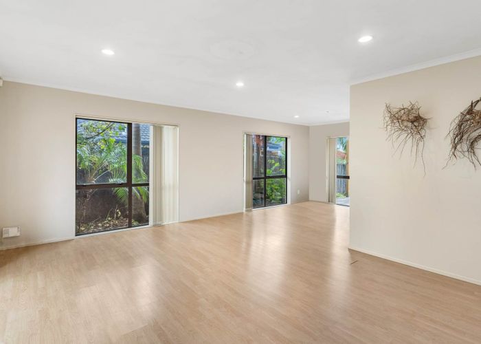  at 37 Robin Brooke Drive, Flat Bush, Auckland